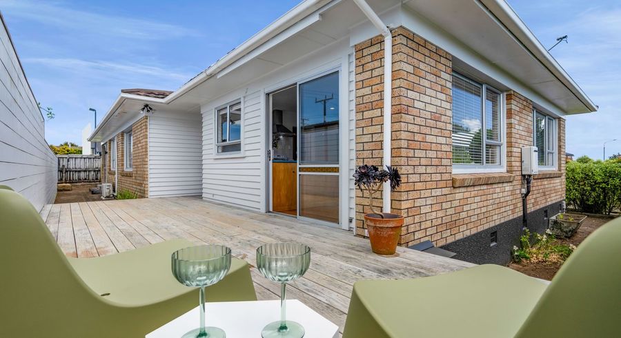  at 3 Del Mar Place, Merrilands, New Plymouth, Taranaki