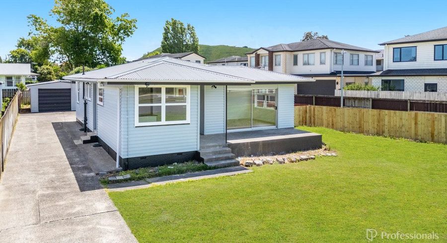  at 27 Mckenzie Road, Mangere Bridge, Auckland