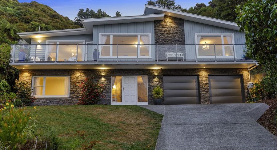  at 8 Volkner Grove, Waterloo, Lower Hutt