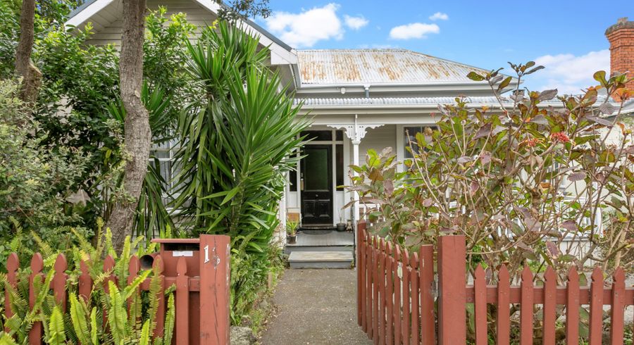  at 16 Sandringham Road, Mount Eden, Auckland