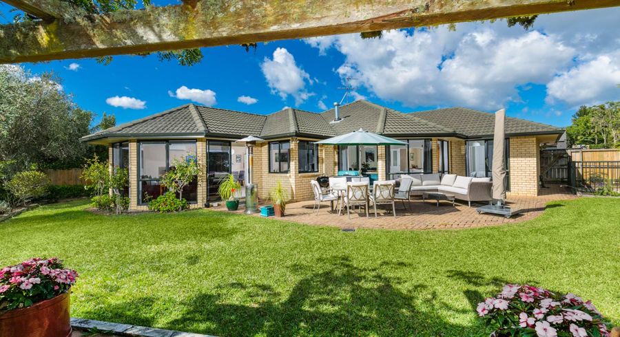  at 35 Te Wharau Drive, Greenhithe, Auckland