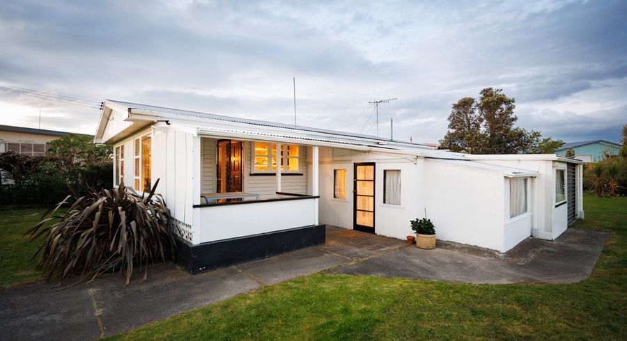  at 31 Roore Street, Foxton Beach, Horowhenua, Manawatu / Whanganui