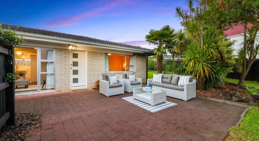  at Unit 2/34 Ballater Place, Highland Park, Manukau City, Auckland