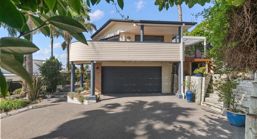  at 190 Welcome Bay Road, Welcome Bay, Tauranga, Bay Of Plenty