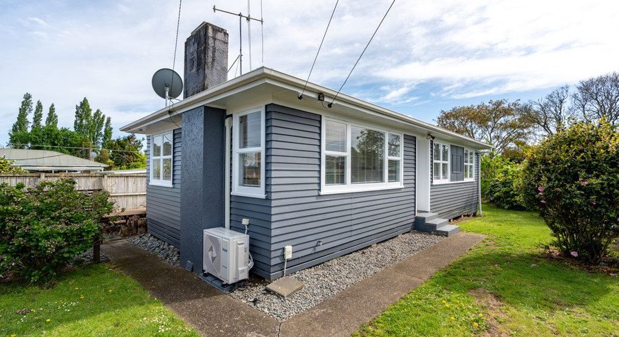  at 39 Garden Heights Avenue, Glenview, Hamilton, Waikato