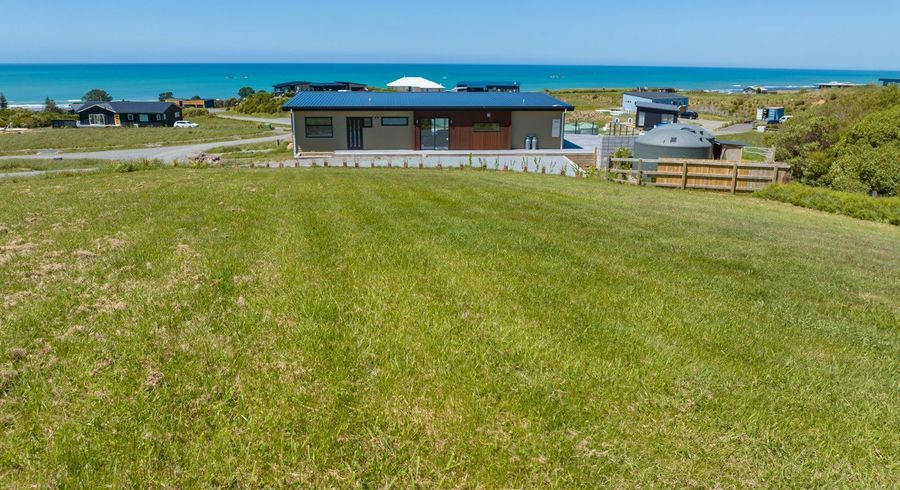  at 7 Knoyle Road, Riversdale Beach