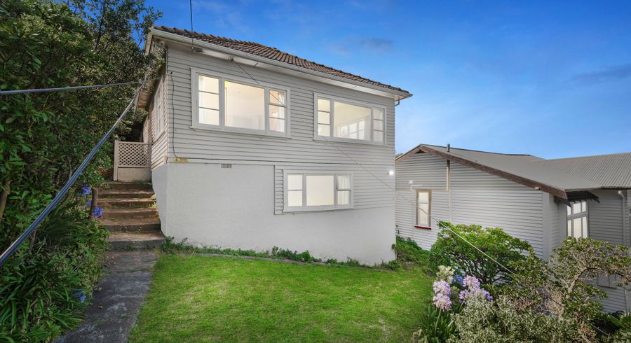  at 12 Hungerford Road, Lyall Bay, Wellington