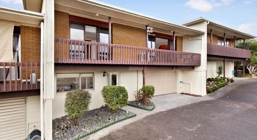  at 2/0 John Davis Road, Mount Roskill, Auckland
