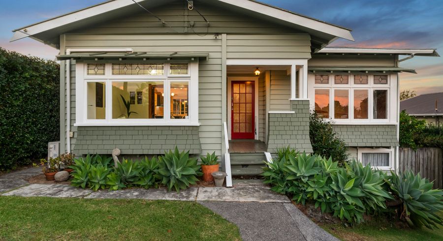  at 37 Fowlds Avenue, Sandringham, Auckland City, Auckland