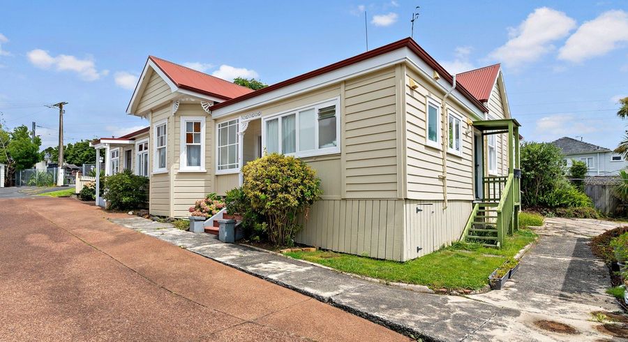  at 22 Lloyd Avenue, Mount Albert, Auckland City, Auckland