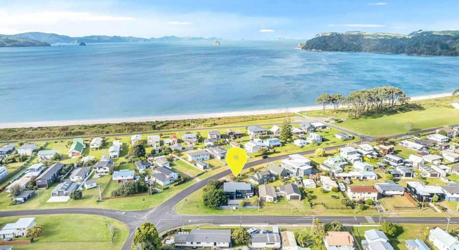  at 2 Banks Street, Cooks Beach, Whitianga