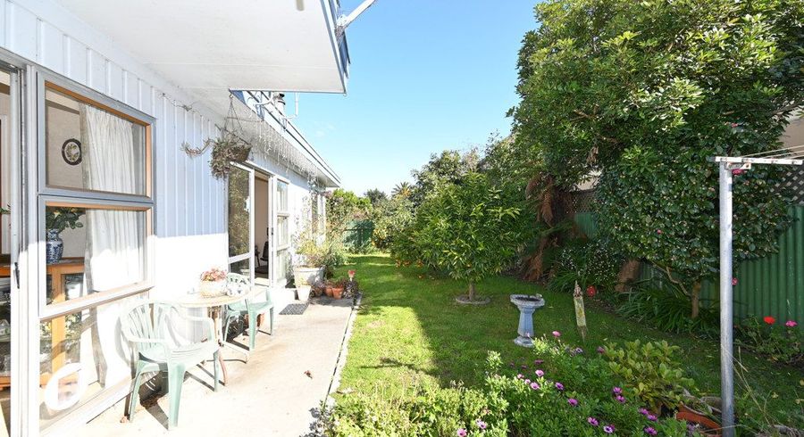  at 2/27 Coverdale Street, Onekawa, Napier