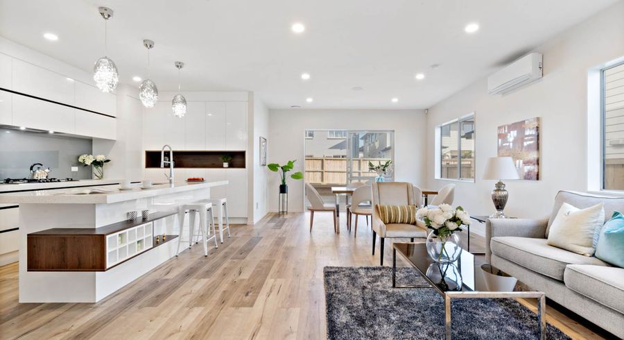  at 38 Nightingale Road, Flat Bush, Auckland