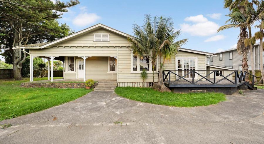  at 2 Morris Avenue, Papatoetoe, Manukau City, Auckland