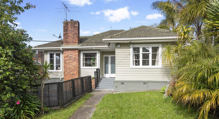  at 90 Woodglen Road, Glen Eden, Auckland