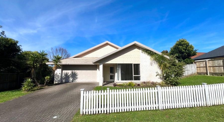  at 5 Stratford Road, The Gardens, Manukau City, Auckland