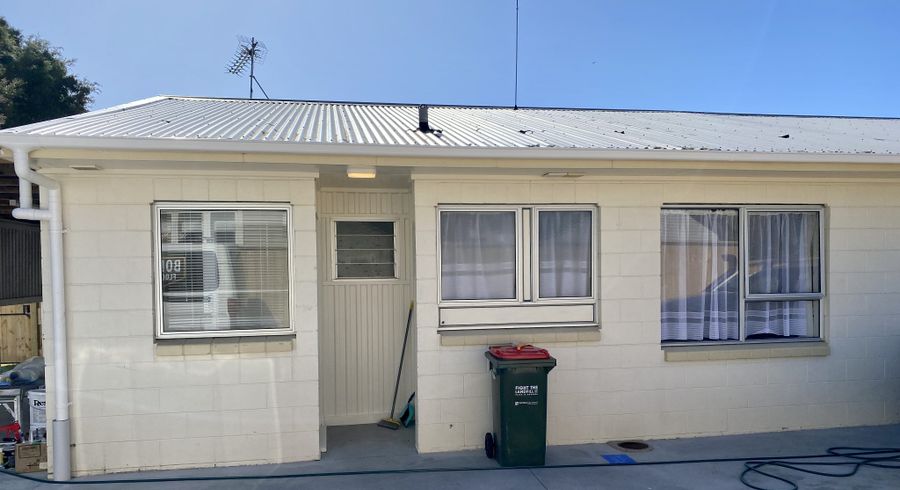  at 2/85 Clyde Street, Hamilton East, Hamilton, Waikato