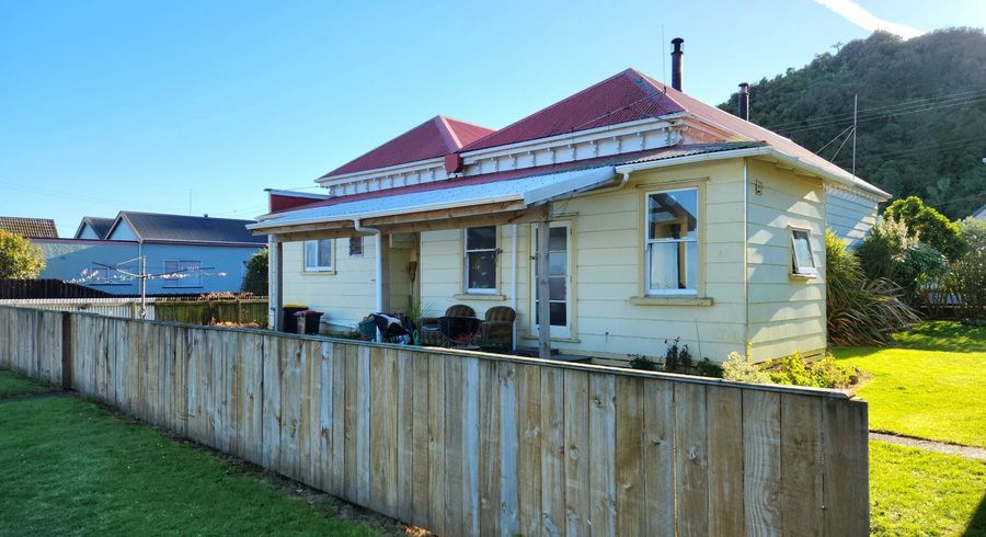  at 170 Bright Street, Cobden, Greymouth