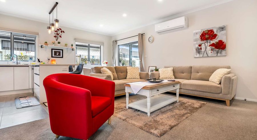  at 2/6 Tokerau Drive, Rototuna, Hamilton, Waikato