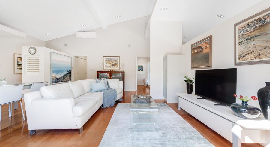  at 24 Clovelly Road, Bucklands Beach, Manukau City, Auckland