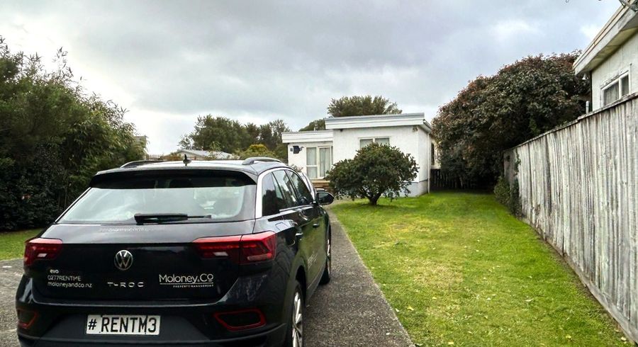  at 24 Kaka Road, Raumati South, Kapiti Coast, Wellington
