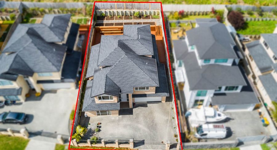  at 10 Ballyboe Place, Pinehill, Auckland