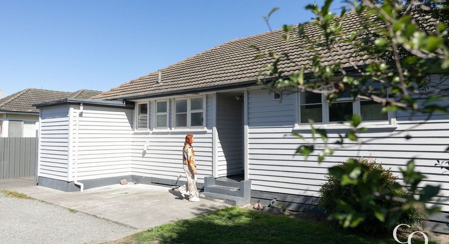  at 1005 Hood Street, Mayfair, Hastings