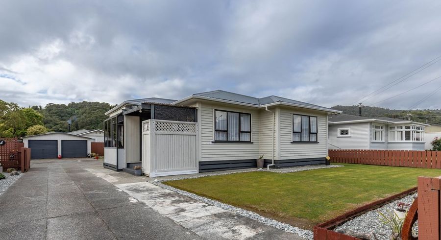 at 9 Eva Street, Greymouth, Greymouth