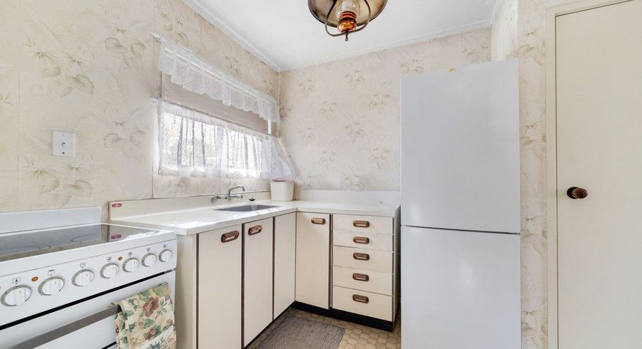  at 2/64 Weymouth Road, Manurewa, Manukau City, Auckland