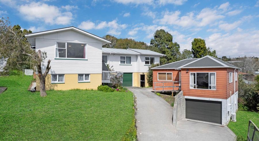  at 20 Wykeham Place, Glenfield, North Shore City, Auckland