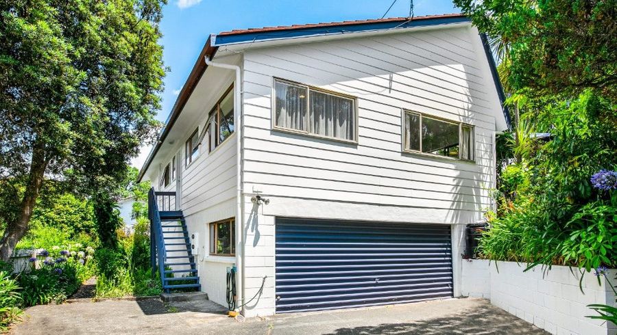  at 14 John Downs Drive, Browns Bay, North Shore City, Auckland