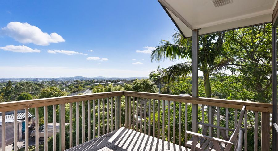  at 1/45 South Lynn Road, Titirangi, Auckland