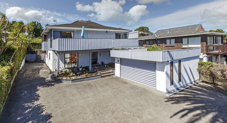  at 26 Glencoe Road, Browns Bay, Auckland