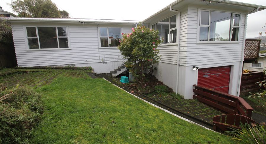  at 3 Saville Row, Johnsonville, Wellington