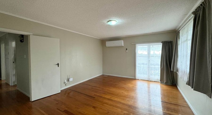  at 2/214 Campbell Road, Greenlane, Auckland City, Auckland