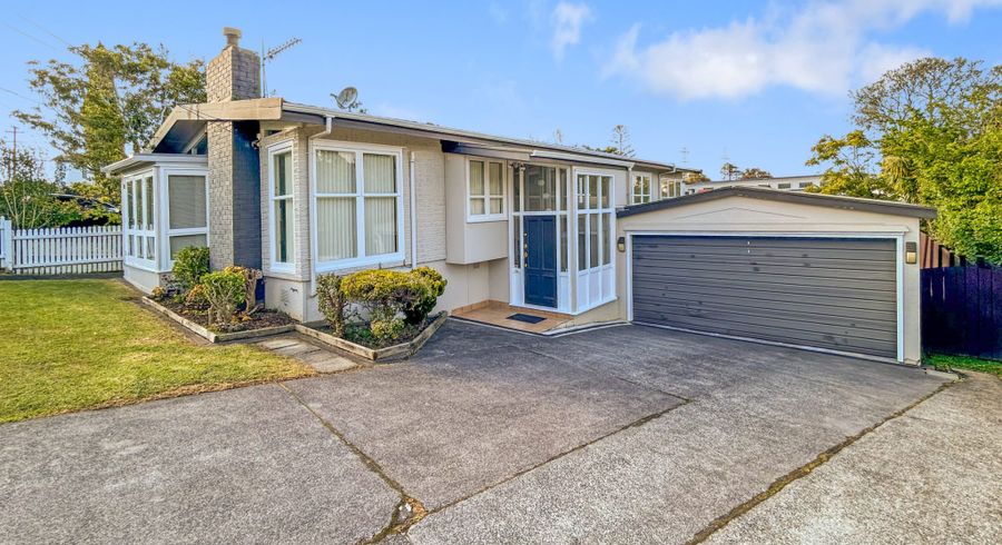  at 6 Mary Dreaver, New Windsor, Auckland City, Auckland