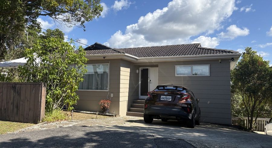  at 121 Arran Road, Browns Bay, Auckland