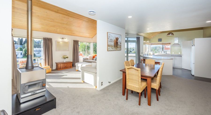  at 116 Amanda Avenue, Dinsdale, Hamilton