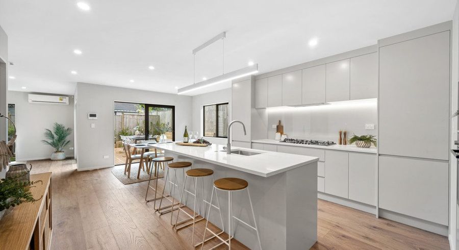  at 7B De Quincey Terrace, Highland Park, Auckland