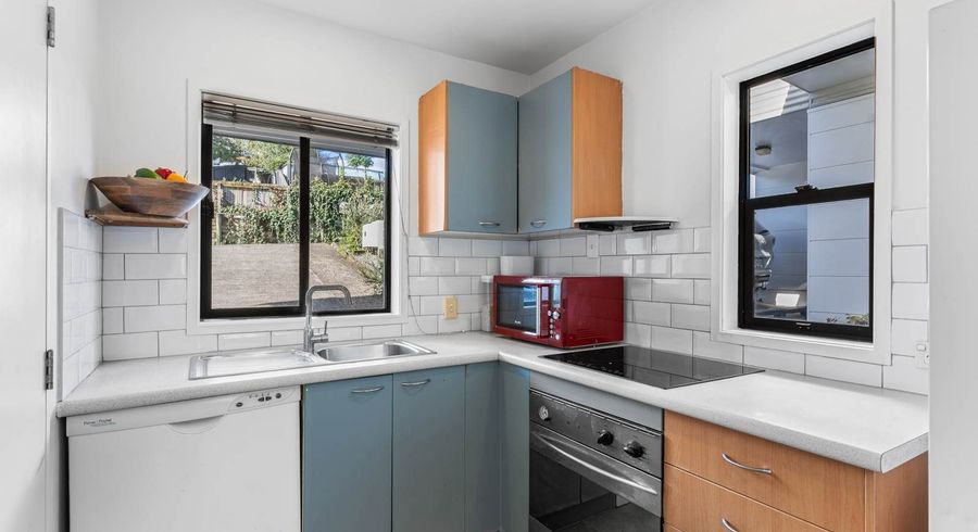  at 11/10-26 John Jennings Drive, Oteha, North Shore City, Auckland