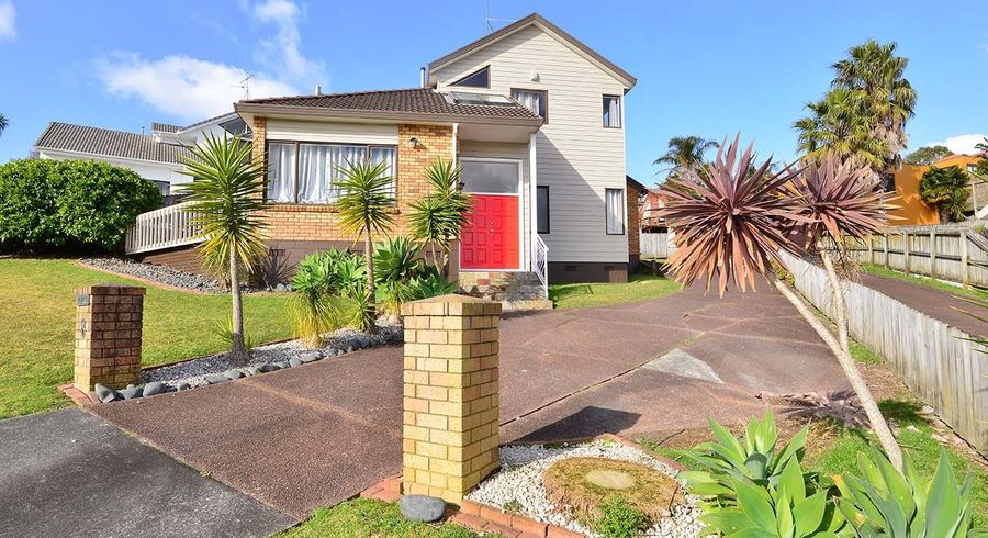  at 8 Tenbless Court, Unsworth Heights, North Shore City, Auckland