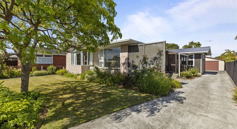  at 6 Dulles Place, Papanui, Christchurch