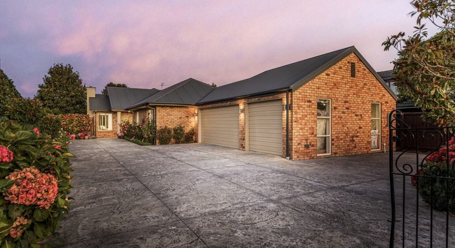  at 15 Solway Avenue, Ilam, Christchurch