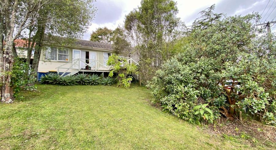  at 1/2 Derwent Crescent, Titirangi, Waitakere City, Auckland