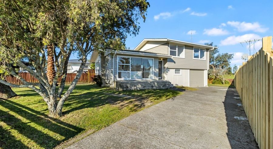  at 32 Kirrie Ave, Te Atatu South, Waitakere City, Auckland