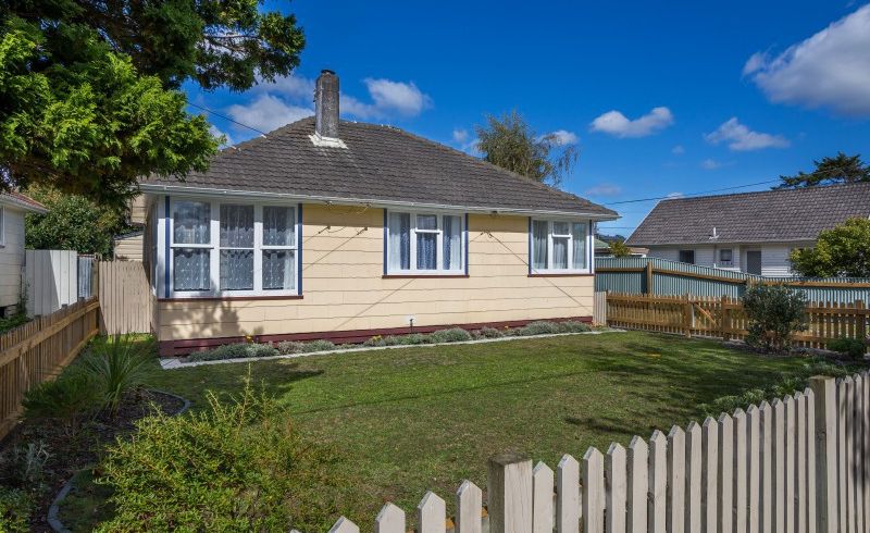  at 4 Ngata Grove, Trentham, Upper Hutt