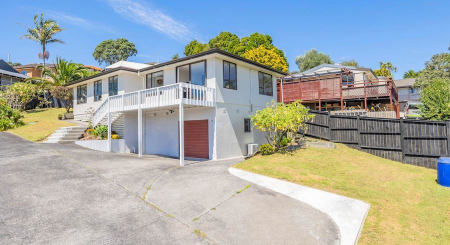  at 1/12 Exeter Place, Unsworth Heights, North Shore City, Auckland