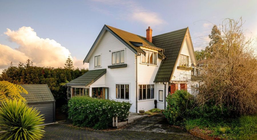  at 69 Forest Lake Road, Forest Lake, Hamilton, Waikato