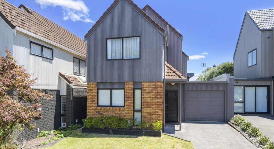  at 28 Springwood Place, Mount Eden, Auckland