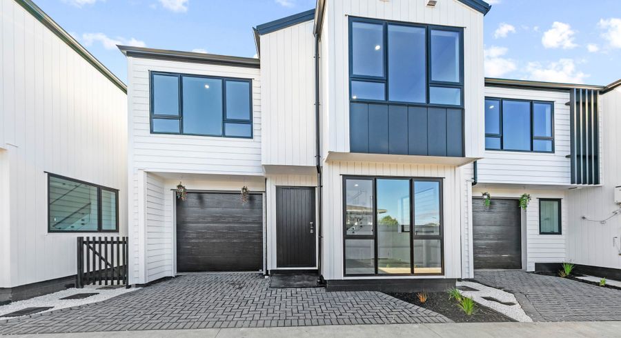  at Lot 2 /6 Pikitea Road, Mangere Bridge, Manukau City, Auckland
